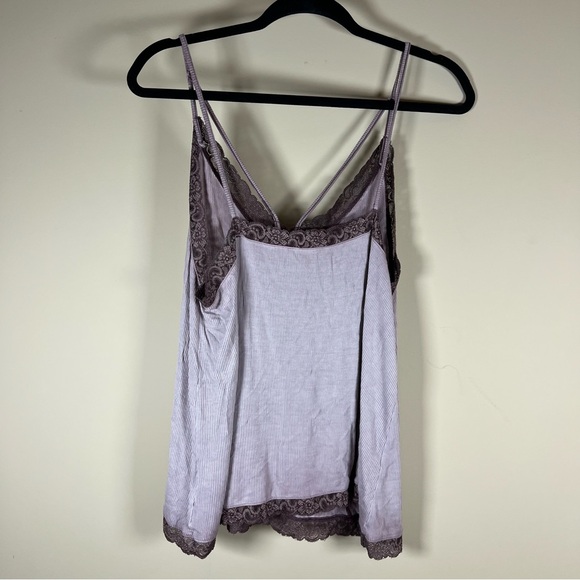 American Eagle BUNDLE Lace Trim Tanks - Picture 4 of 5